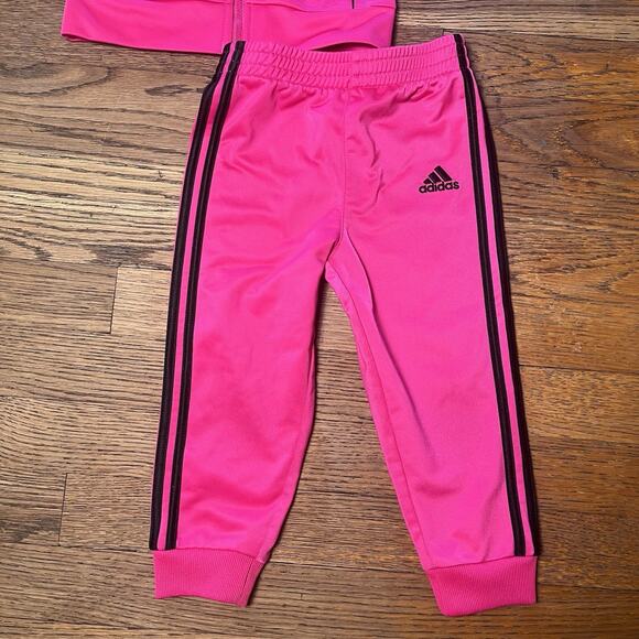 Adidas Track Suit Baby Girl 18 Months Leopard Fuzzy Vest & Vans Shoes Toddler 7 - Picture 10 of 16